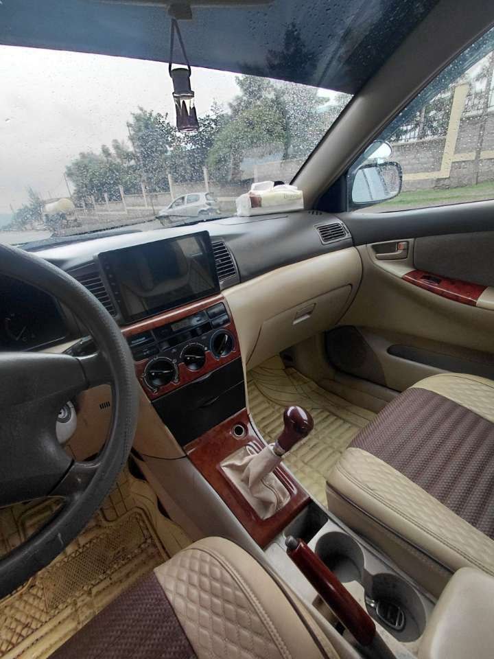2003 Toyota Corolla photo 2